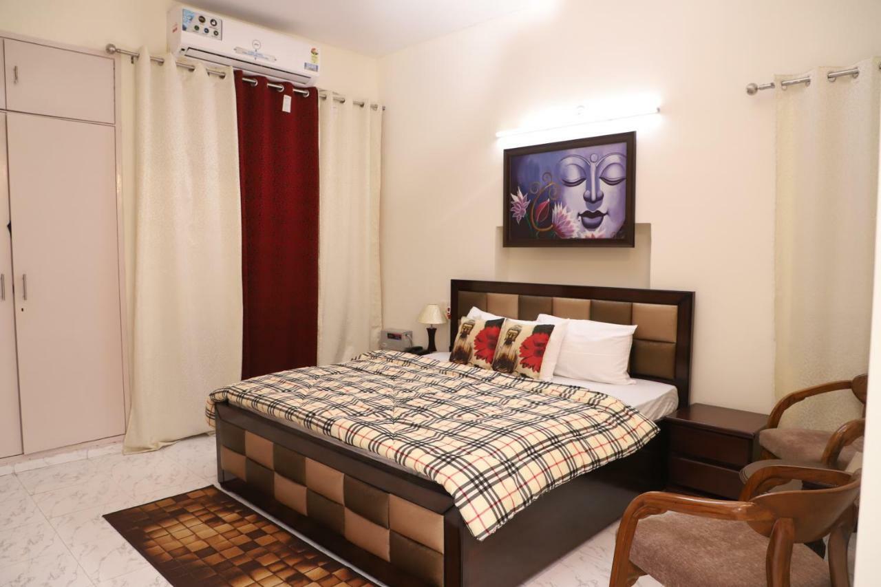 Maplewood Guest House, Neeti Bagh, New Delhiit Is A Boutiqu Guest House - Room 5 Exterior photo
