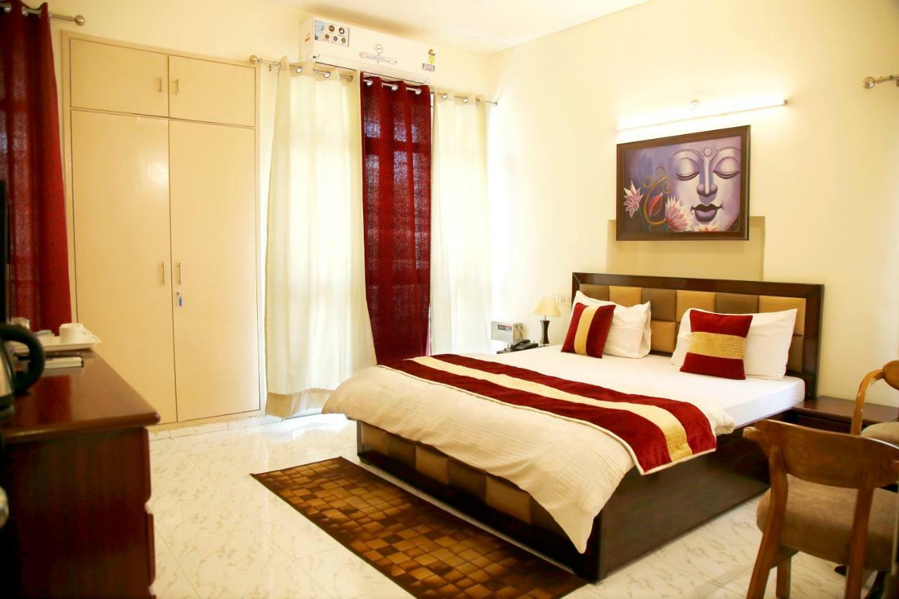 Maplewood Guest House, Neeti Bagh, New Delhiit Is A Boutiqu Guest House - Room 5 Exterior photo
