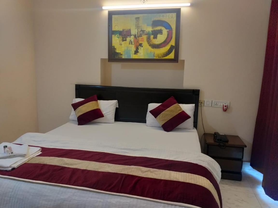 Maplewood Guest House, Neeti Bagh, New Delhiit Is A Boutiqu Guest House - Room 5 Exterior photo